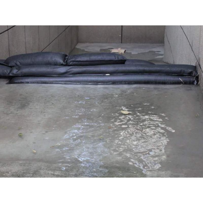 Sac anti-inondation 22 x 152 cm (lot de 2)  protegez cave, garage de la montée des eaux