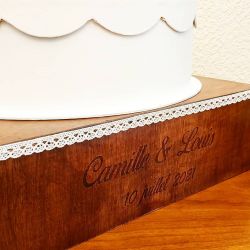 présentoir / Support à gateaux personnalisé en bois
