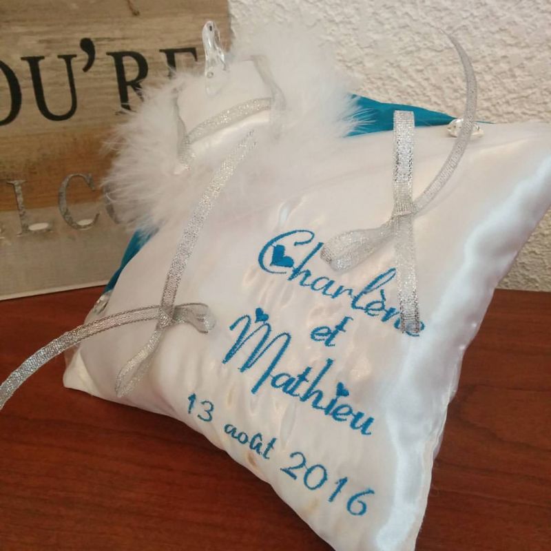 Coussin pour alliances : la petite pantoufle de verre