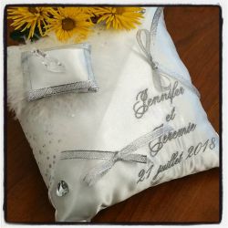 Coussin pour alliances : la petite pantoufle de verre
