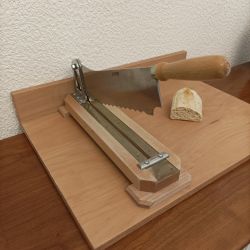 Location guillotine à pain / trancheuse à pain pro avec planche à découpe en bois