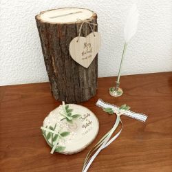Ensemble pour un mariage nature : l'urne tronc d'arbre et / ou porte alliances rondin de bois  et / ou livre d'or et / ou jarret