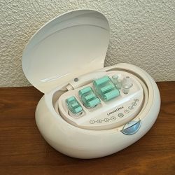 Beauty Aspect  DE Lanaform - reproduit le Massage "palper-rouler"
