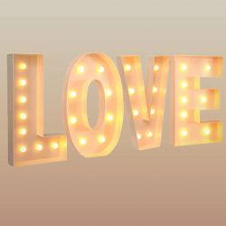 Location lettres lumineuses XXL LOVE sur dunkerque 