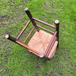 chaise haute en bois avec assise en paille /osier