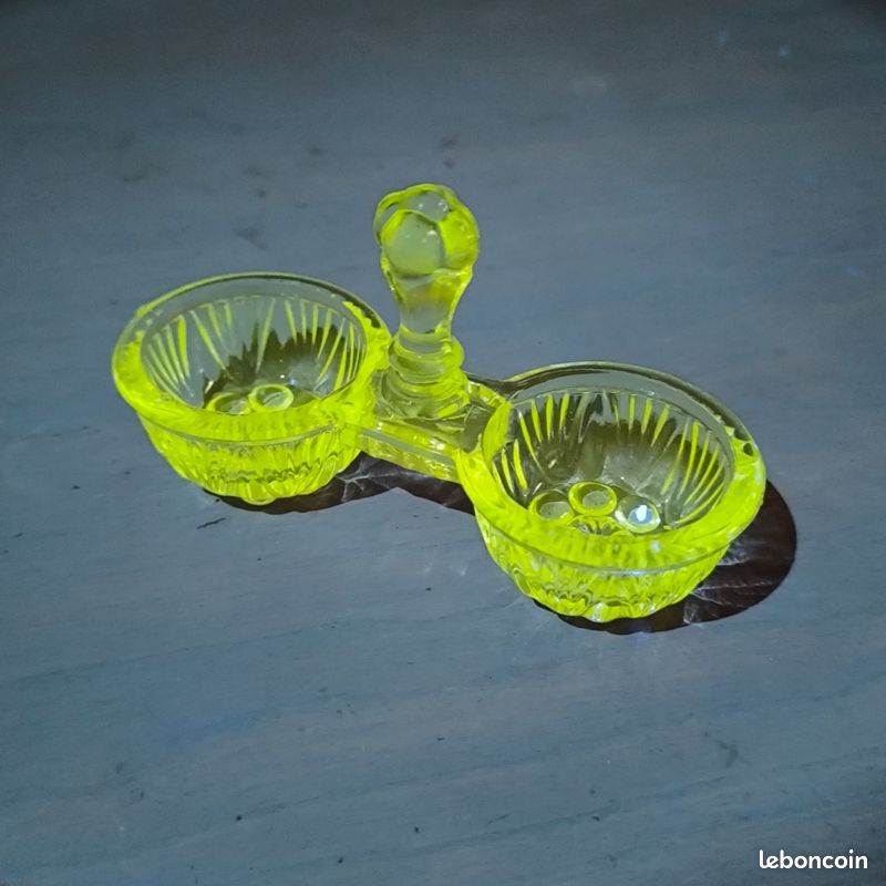Ensemble sel et poivre retro en cristal enrichi en manganèse