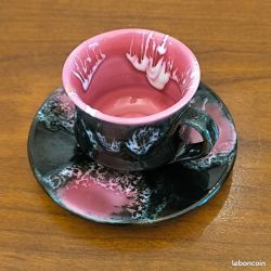 Service à café vallauris en faience vintage noir et rose (25 pièces année 60 ?)