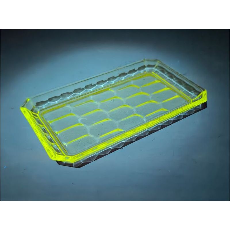 Plateau de service / Beurier en cristal enrichi en manganese