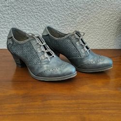 chaussures talon mustang p41