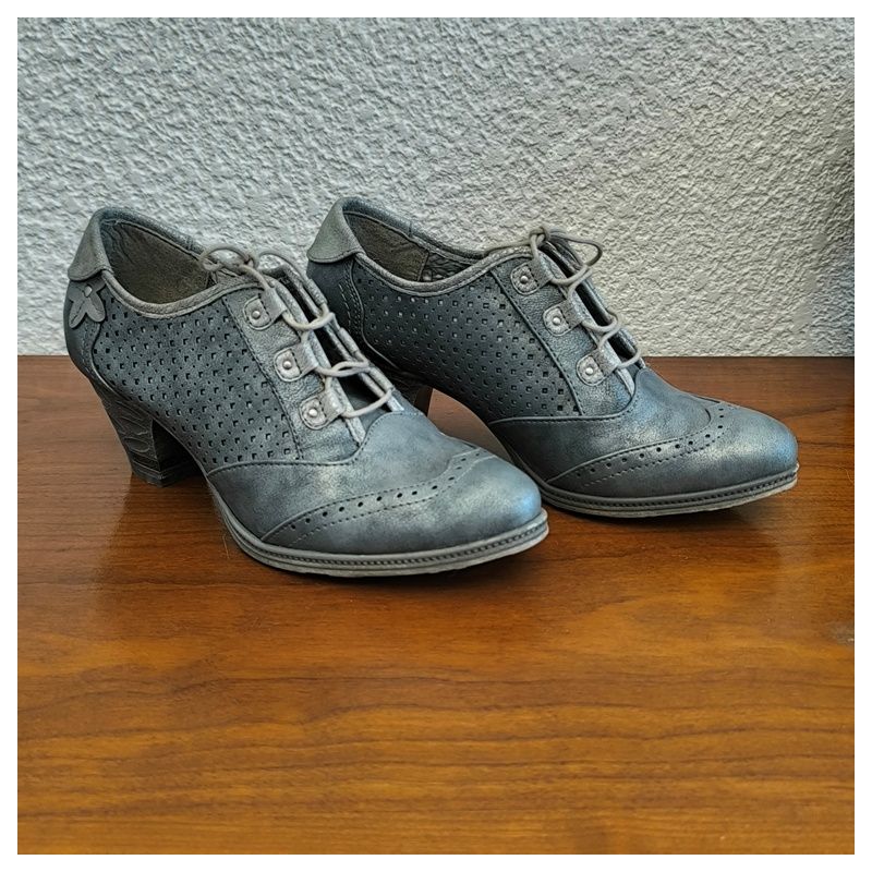 chaussures talon mustang p41