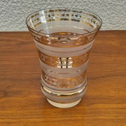 Vase en verre enrichi en manganese (cristallerie bayel ?)