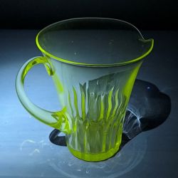 Carafe à eau retro / orangeade en verre enrichi en manganese