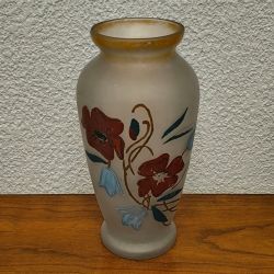 Vase ancien avec decor peint à la main motifs fleuris (pate de verre ou opalin ? )