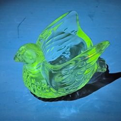 Photophore colombe signé avon en verre enrichi en manganese En verre épais (façon cristal) A utiliser avec des bougies cha