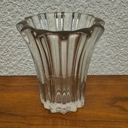 Vase ancien en verre enrichi en manganese