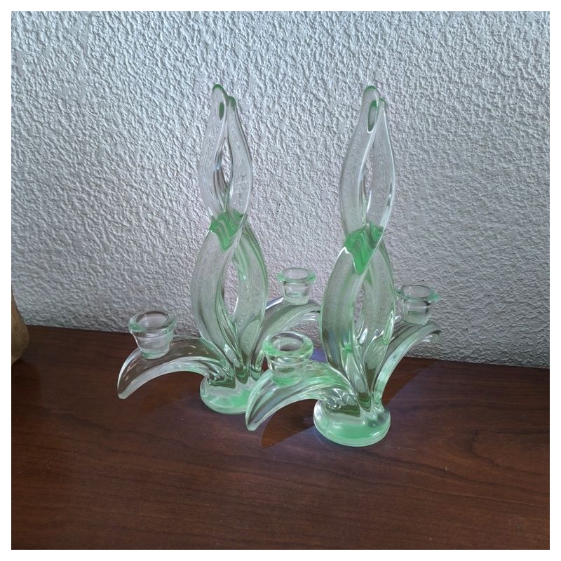 Paire de Bougeoirs en cristal (cristallerie vannes le chatel) enrichi en manganese