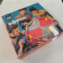 Jeu rare et ancien : le WIPPER SPIELKISTE  (année 70 ?)