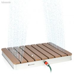 Douche de jardin / dalle imitation bois à brancher sur votre tuyau d arrosage