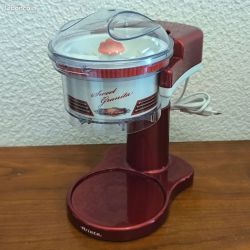 Machine à granita / Pileur à glace ariete