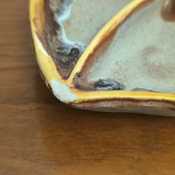 Plat apero en forme de feuille vallauris