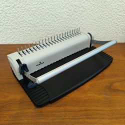 Perforatrice relieuse A4  avec consommable - Star binder 21 - Peach
