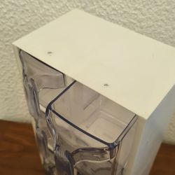 Petite armoire vintage avec tiroirs en plastique / bocaux de rangement pour la cuisine (Siematic)