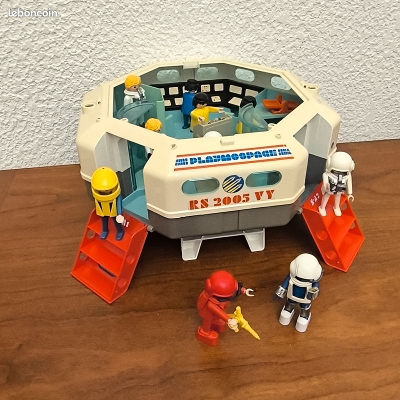 Base spaciale playmobil vintage environ annee 1975