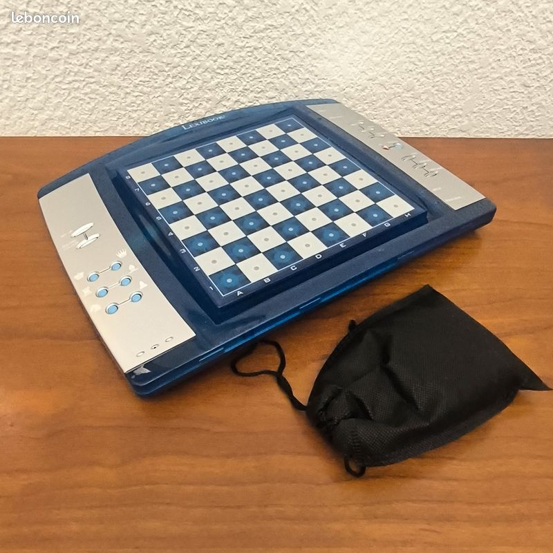 échiquier électronique lumineux interactif Chess Light Lexibook / jeu d échec