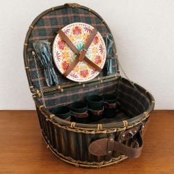 Valise pique-nique 4 personnes bambou verte 