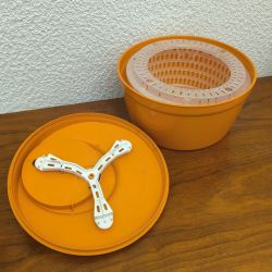 Essoreuse à salade vintage orange moulinex