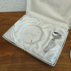 cadeau de naissance vintage : l'assiette bébé en métal argenté guy Degrenne