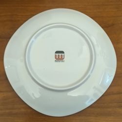 service à dessert "Monopoli" comprenant 12 assiettes et un plat à gateau