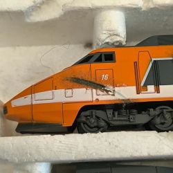 Coffret Train électrique TGV vintage, orange sud est de marque Lima au format HO