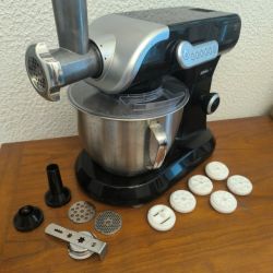 Robot pâtissier Kitchencook  pétrin mouvement planétaire avec 3 fouets et 1 bol mixeur, hachoir a viande, extrudeur à pates
