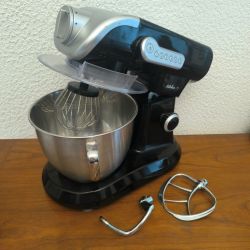 Robot pâtissier Kitchencook  pétrin mouvement planétaire avec 3 fouets et 1 bol mixeur, hachoir a viande, extrudeur à pates