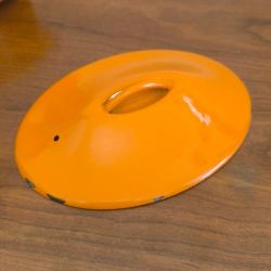 cocotte ovale en fonte émaillée Le Creuset, 26 cm de couleur Volcanique (orange),