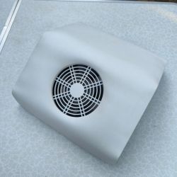 Aspirateur de table pour manicure / onglerie