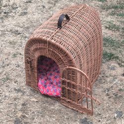 Panier de transport vintage en osier pour chat ou petit chien