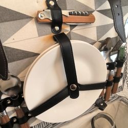 Panier picnic gris en osier pour 2 personnes