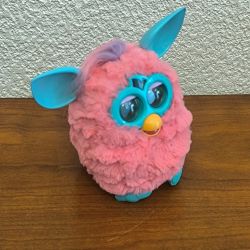 Peluche interactive Furby Hasbro 2012 – Rose et Bleu (Cotton Candy)