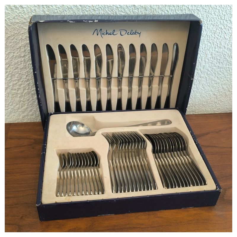 ménagère complète de 49 pièces INOX Michel Delaby.