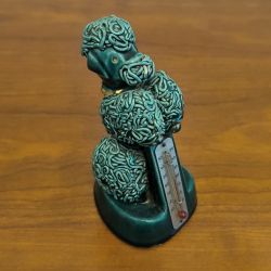 Adorable Thermomètre Caniche Vintage en Céramique Verte – Années 50/60