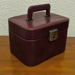 Vanity case rigide vintage bordeaux avec clé – Excellent état