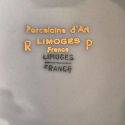 Boîte à pilules / Bonbonnière vintage en Porcelaine de Limoges – Décor Mousquetaire