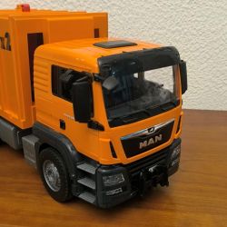 Jouet Camion poubelle XXL orange bruder Man TGS