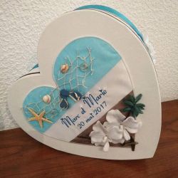 Tirelire coeur personnalisée pour votre mariage avec vos prénoms et la date de votre mariage